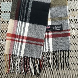 Cashmere scarf
